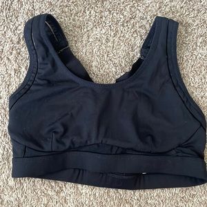 Black fabletics sports bra medium